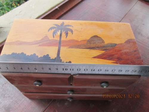 VINTAGE DETAILED MINIATURE CABINET/DRAWERS. WITH INLAYS ETC. PLEASE SEE